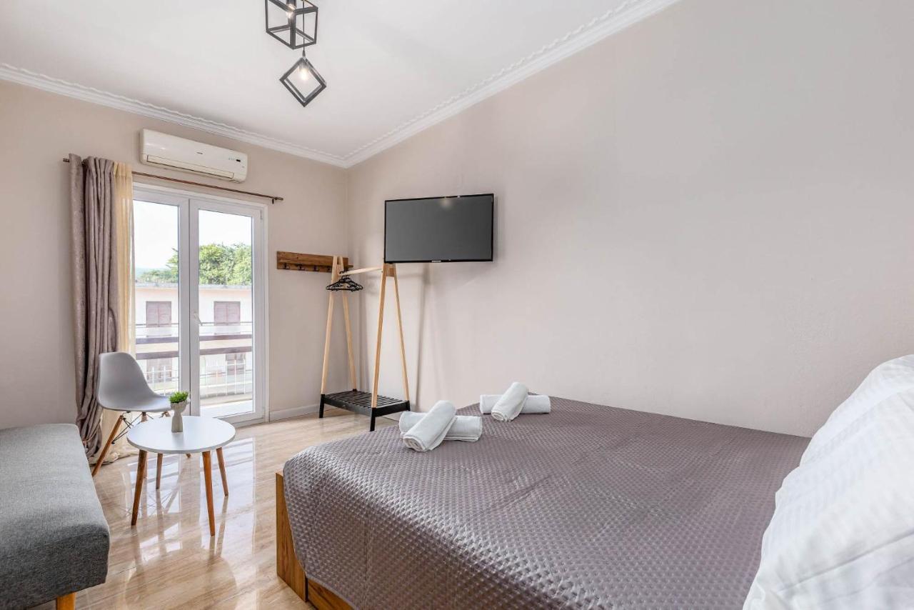 Luna Solari Apartment Mantouki Zewnętrze zdjęcie